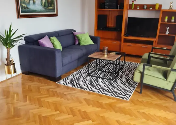 Nena Апартаменты Углян