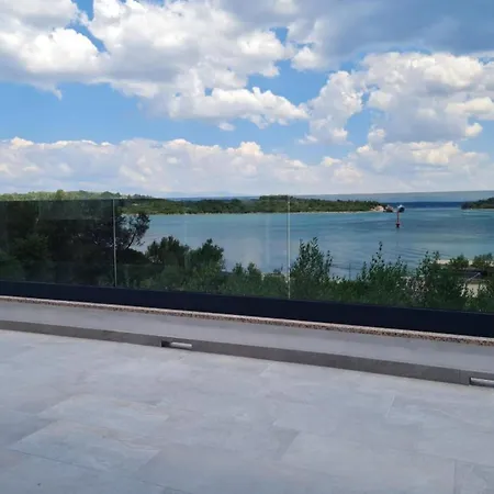 Apartament Nena Ugljan